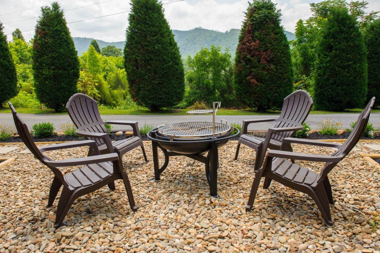 Berry Springs Lodge Sevierville Buitenkant foto