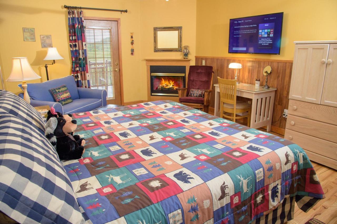 Berry Springs Lodge Sevierville Buitenkant foto